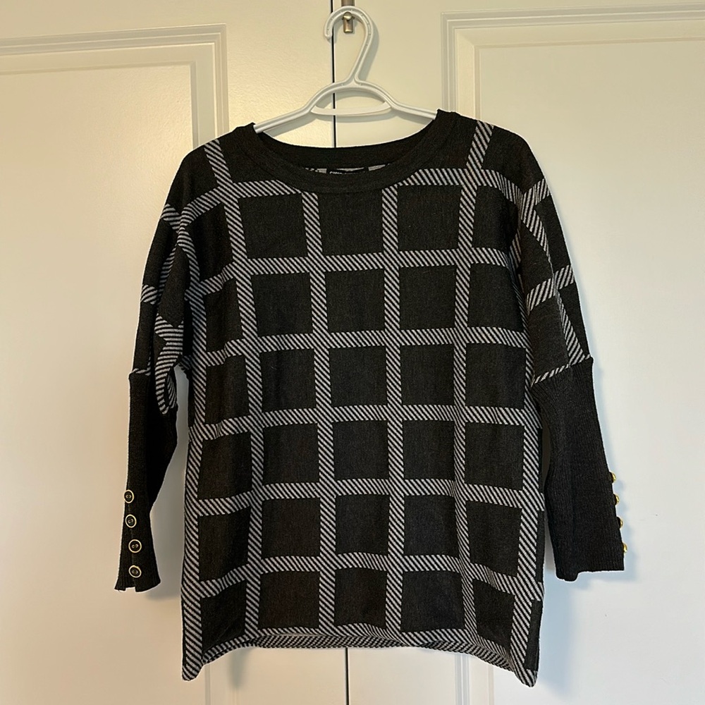 Plaid blouse gray